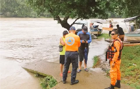 Rescatan el cuerpo del niño de 8 años desaparecido en el río Cricamola
