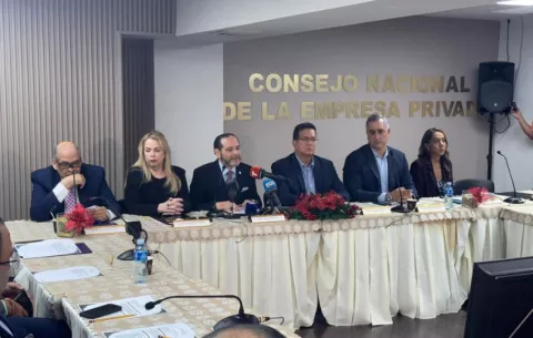 Conep pide a diputados no politizar reformas a la CSS