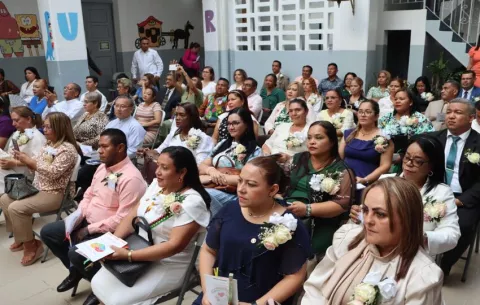 Maestros celebran su día: 'Es el profesional más importante de cualquier sociedad'