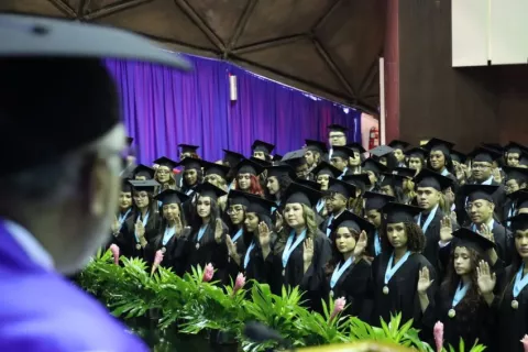 Más de 13 mil nuevos profesionales se graduaron en la UP