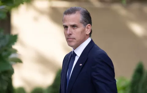 Biden indulta a su hijo Hunter por considerarlo víctima de ataques políticos