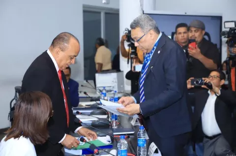 Comisión de Salud no ha recibido modificaciones del Ejecutivo al proyecto de la CSS