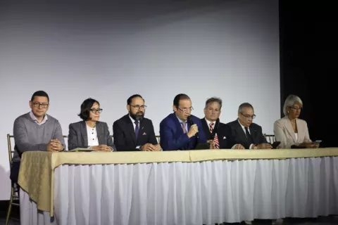 Panamá y Colombia retoman proyecto de interconexión energética