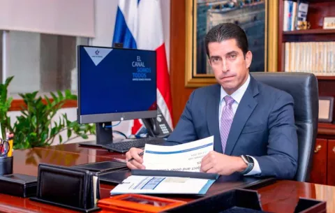 Ministro Icaza pide analizar con responsabilidad la reforma a la CSS