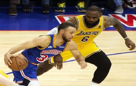 Reaves decide sobre la bocina el 'show' entre LeBron James y Stephen Curry