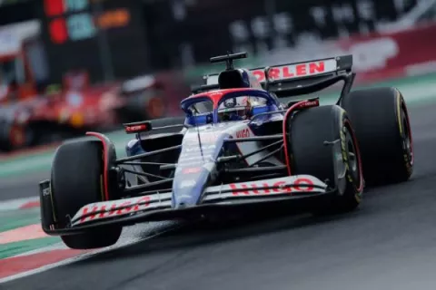Liam Lawson reemplaza al mexicano 'Checo' Pérez en Red Bull