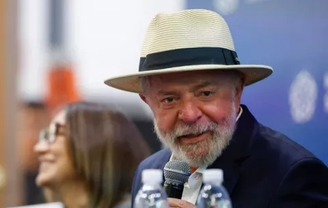 Lula se 'preocupó' por su salud tras la cirugía por una hemorragia intracraneal