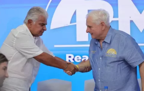 'Hay sectores que tratan de crear fricciones entre Mulino y Martinelli, pero pierden su tiempo'