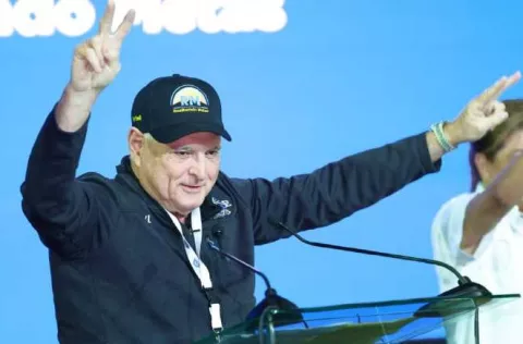 Tras avances del túnel, Martinelli reitera voto de confianza al gobierno de Mulino 