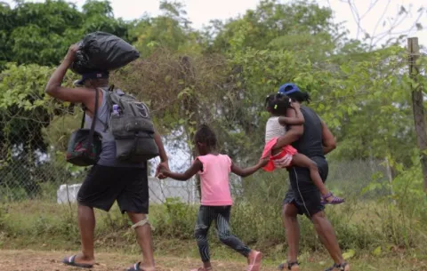 Persisten riesgos graves para niños migrantes en Darién, alerta Plan Internacional