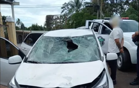 Atropellan a un hombre en la Vía Centenario y lo dejan tirado