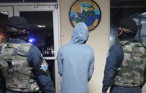 Lo atrapan intentando hurtar en un minisúper en Nuevo Arraiján