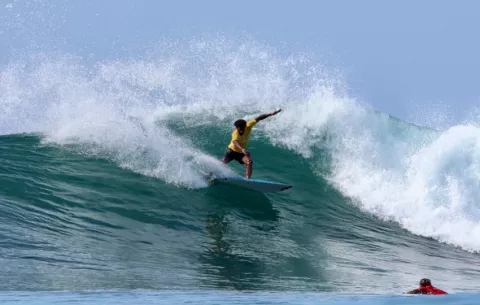 Oli Camarena gana título continental de surf Alas 2024 