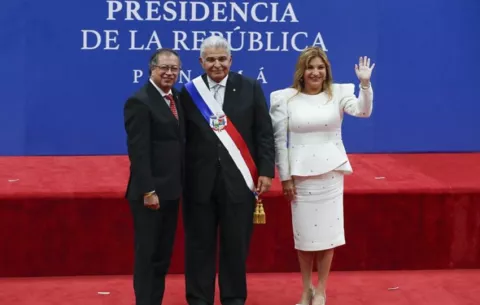 Petro apoya a Mulino frente a Trump: Estaré al lado de Panamá y la defensa de su soberanía