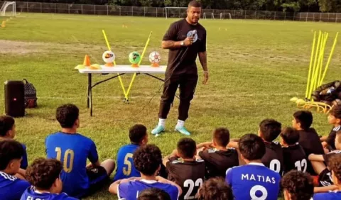 Academia Román Torres busca formar jóvenes con valores