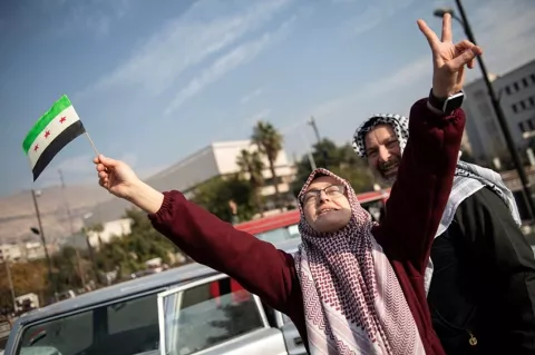 Primavera Árabe llega a Siria con caída de Bashar Al Assad, 13 años después