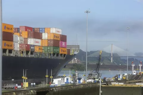 Excancilleres latinoamericanos rechazan intenciones de Donald Trump sobre el Canal de Panamá