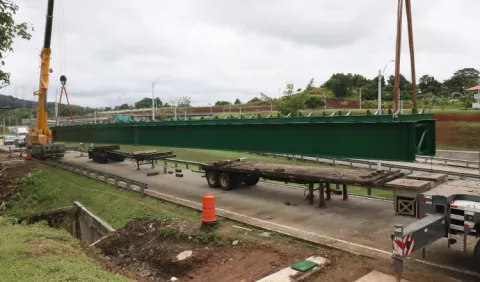 Apertura parcial se daría con el anillo del Este