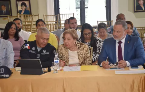 Programa 'Armas y Municiones por Comidas y Medicinas' se realizará en la Gran Estación