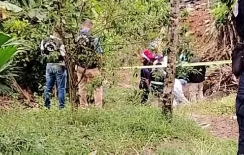 Encuentran tirado el cuerpo de un hombre en una quebrada en Arraiján