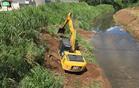 Comisionan a empresa para el dragado del río Aguacate en Vista Alegre, Arraiján