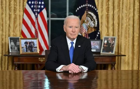 Biden advierte que en Estados Unidos 'se está gestando una oligarquía'