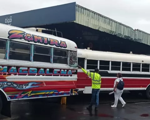 Denuncian que algunas rutas de buses colonenses optan por no entrar a varias barriadas  