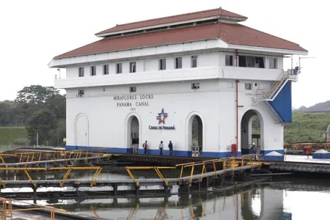 El Canal antes y después de EEUU: más toneladas en tránsito y aportes económicos a Panamá 