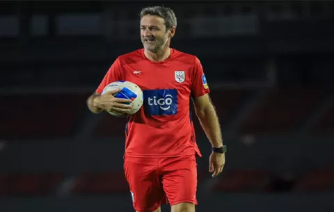 Panamá quiere 'competir' ante Universitario de Deportes en la 'Noche Crema'