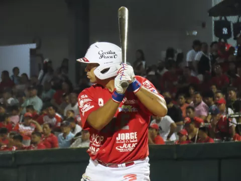 Coclé saca a relucir el madero y Herrera muestra su pitcheo en el béisbol juvenil