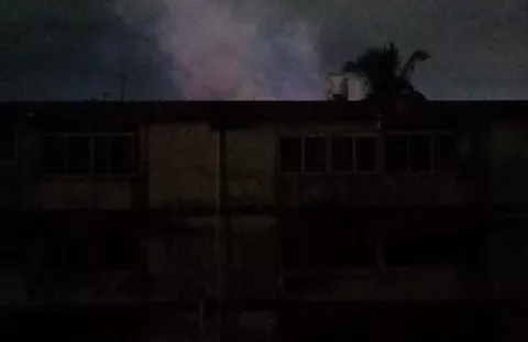 Una familia damnificada por un incendio en Colón 