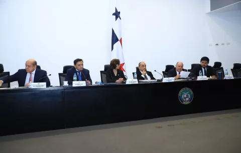 Proponen aumento en el aporte del Estado a la CSS