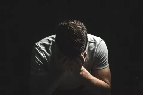 Entre 20 y 30 años, rango de edad de personas con más llamadas al 147 en diciembre