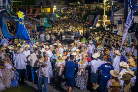 Desfile de las Mil Polleras generó $41.5 millones
