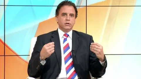Diputado Vega presenta denuncia contra el excontralor Gerardo Solís