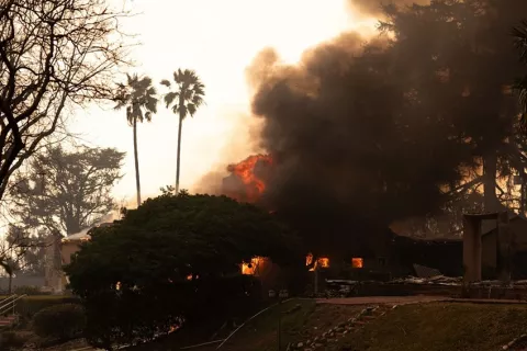 Los Ángeles arde con seis incendios que han dejado cinco fallecidos