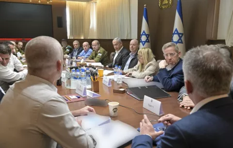 Israel asegura que primeros rehenes serán liberados el domingo