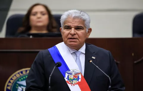 Mulino: Despedir una botella es casi imposible 