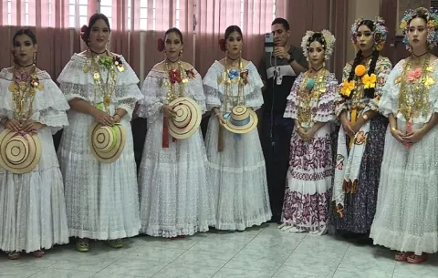 Las Tablas ya está lista para celebrar este 11 de enero el Desfile de las Mil Polleras