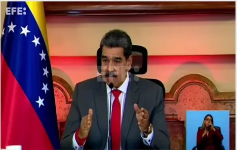 Maduro descalifica a Mulino y lo llama a defender el canal de Panamá 