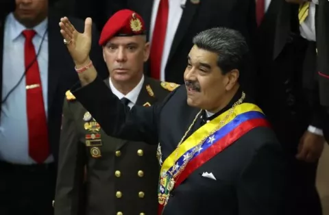Nicolás Maduro jura ante el Parlamento como presidente de Venezuela