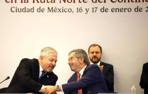 México asegura que los migrantes 'no están solos' en conferencia regional sobre movilidad
