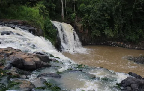 MiAmbiente le da seguimiento a varias inmobiliarias por contaminar el río Caimito