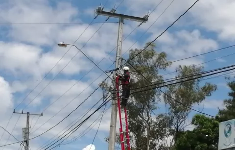 Evalúan la inversión y el estado de la red eléctrica en Panamá Oeste