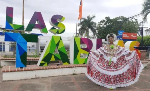 Todo listo en Las Tablas para recibir miles de polleras 