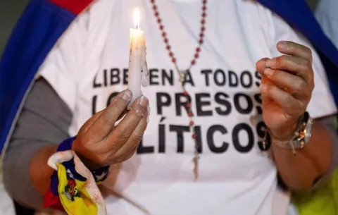 La UE insta a la liberación 'inmediata' de todos los 'presos políticos' en Venezuela