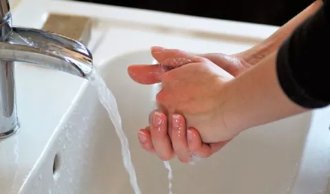 Agua, electricidad y transporte, entre los servicios que hay que mejorar