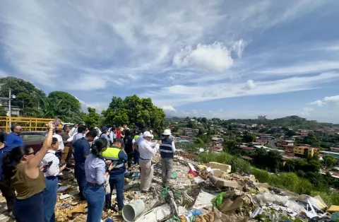 Reunión previa del teleférico convoca a 36 empresas locales e internacionales 