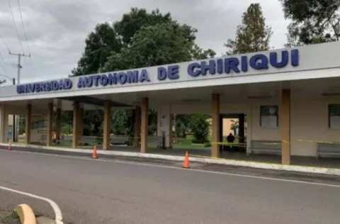Destituyen a tres funcionarios por nepotismo en la Unachi