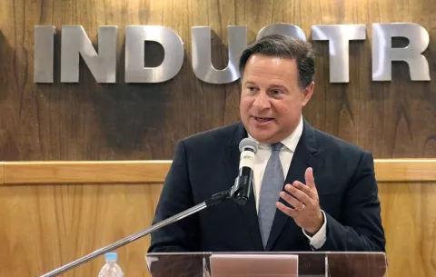 Varela se lava las manos: 'Decisión diplomática con China no afectó  la operación del Canal'